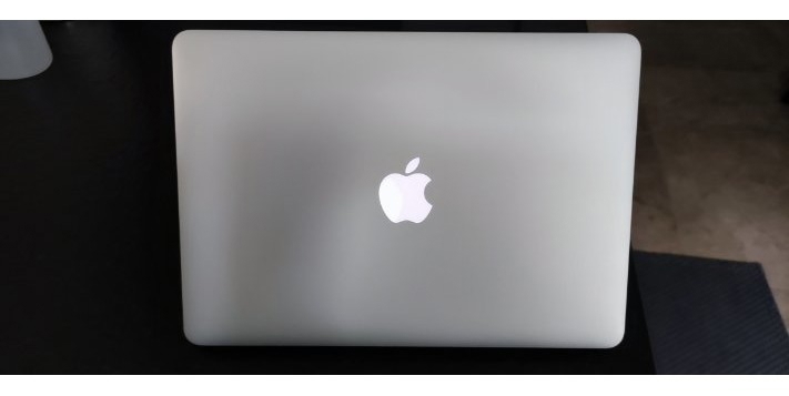 Macbook Pro 15,3" Intel Core 2,5Ghz i5