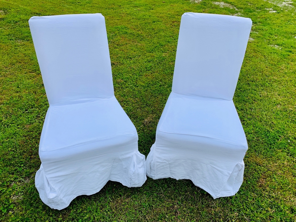 4 Stk. Stuhlüberzüge aus weißem Jeansstoff