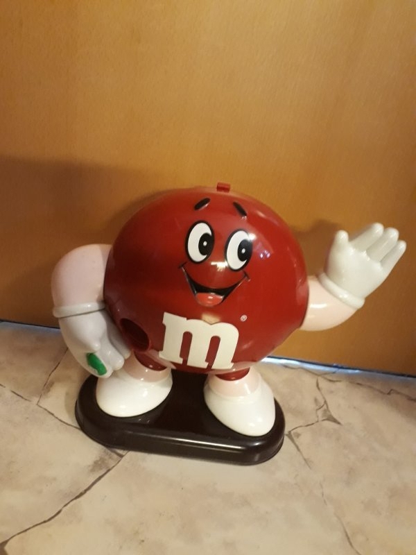 M & Ms Spender