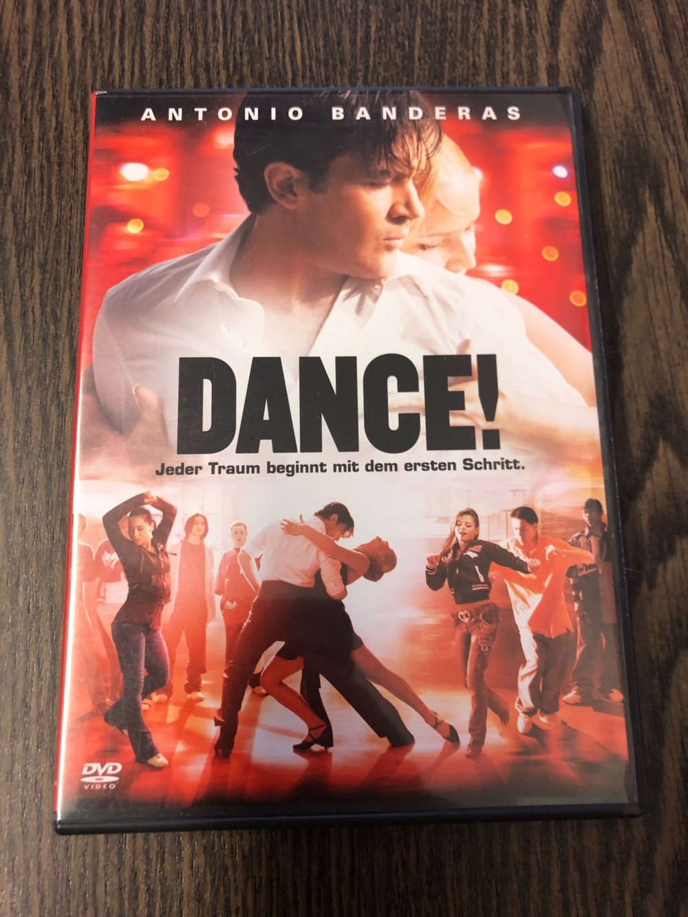 DVD Dance!, Antonio Banderas