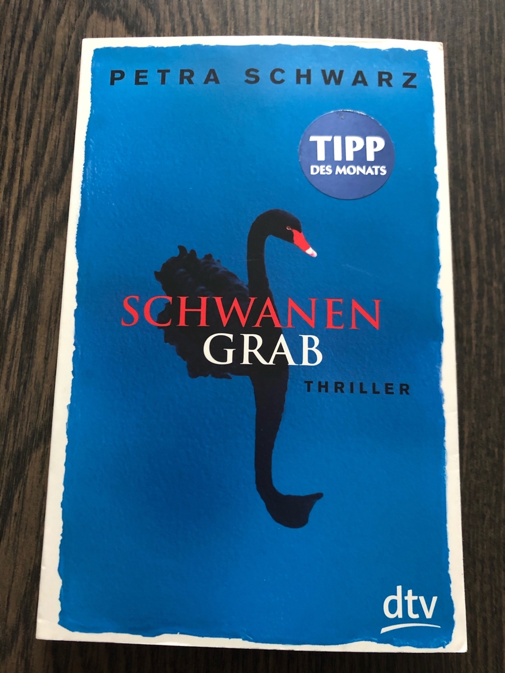 Thriller: Schwanengrab, Petra Schwarz