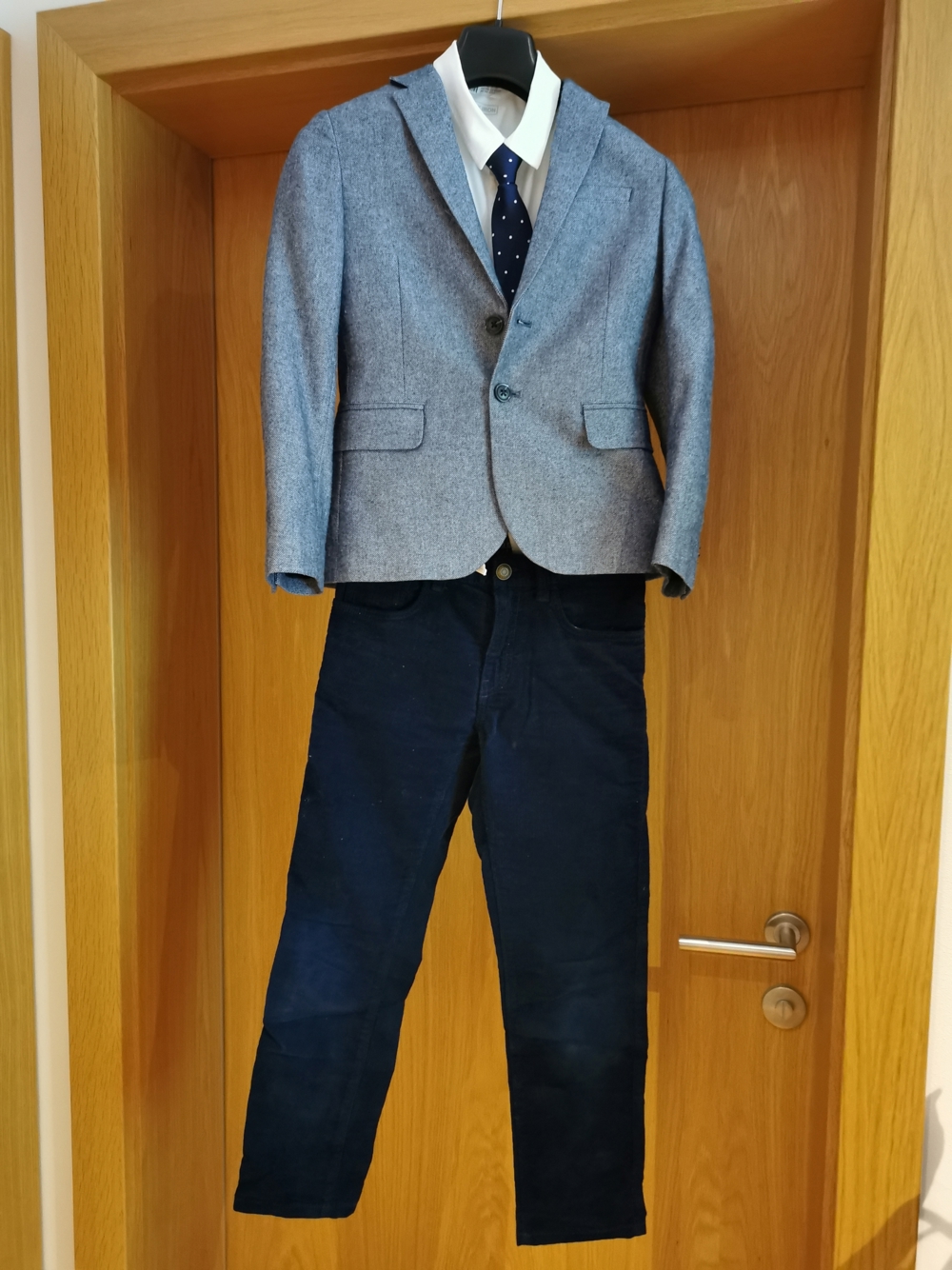 Knaben - Anzug mit Sakko und Hose und Hemd Größe 128