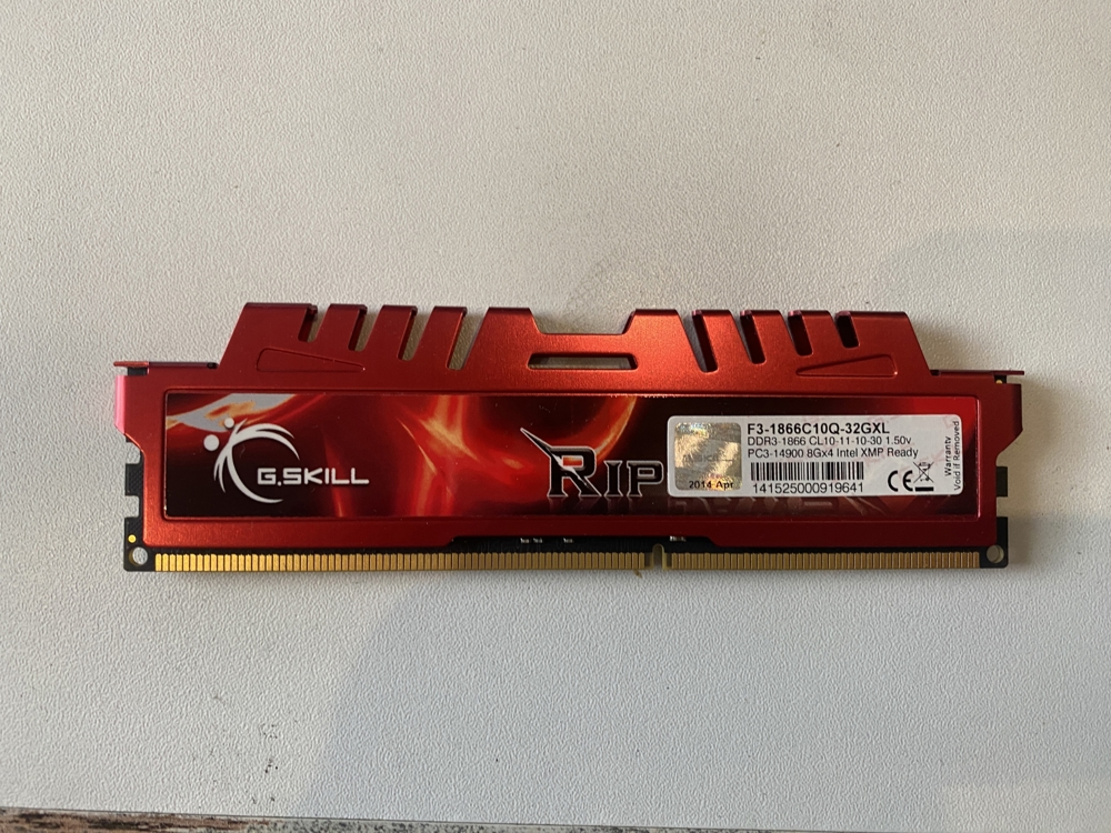 G.Skill RipJawsX rot DIMM Kit 32GB, DDR3-1866 (4x8GB)