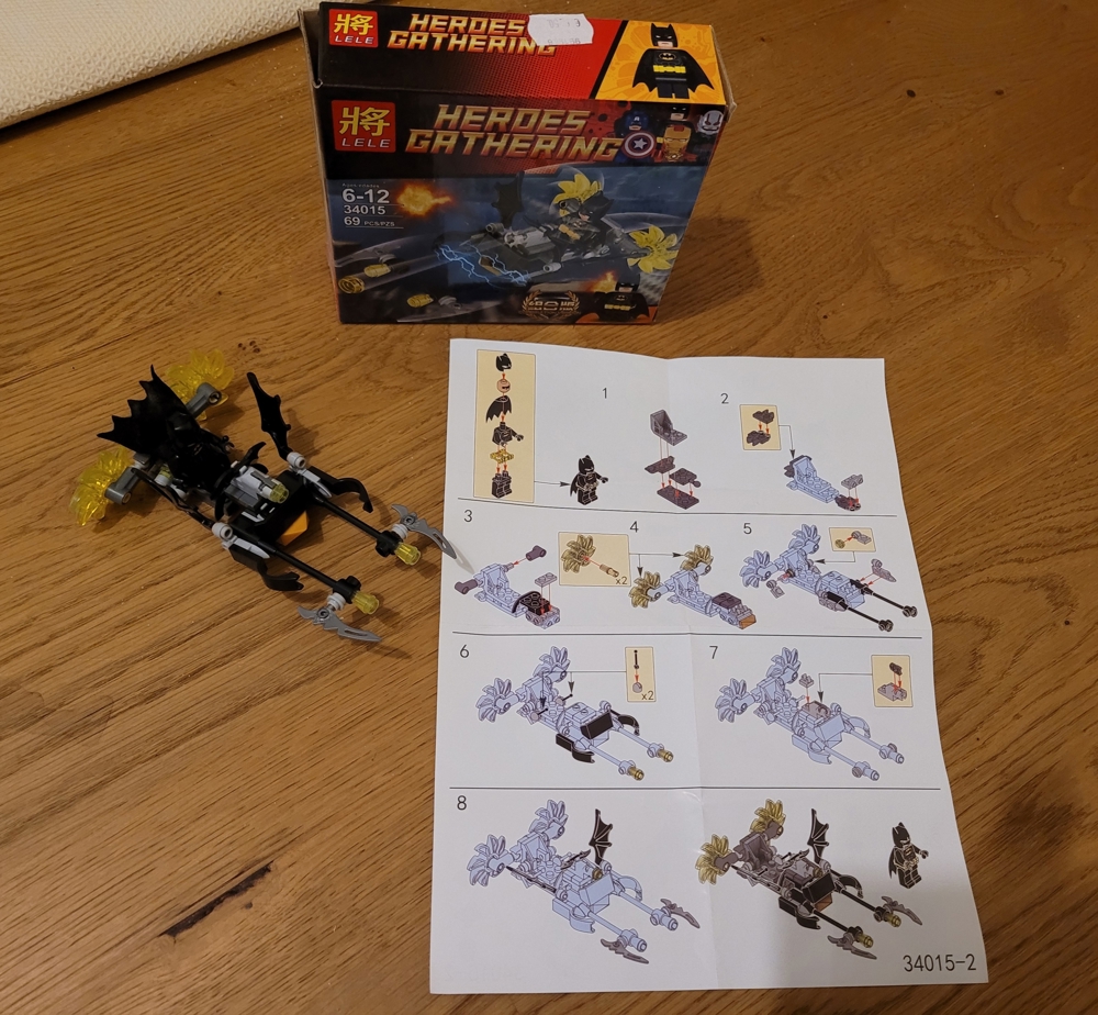 Lego-Nachbildung "Lele" Batman Flieger