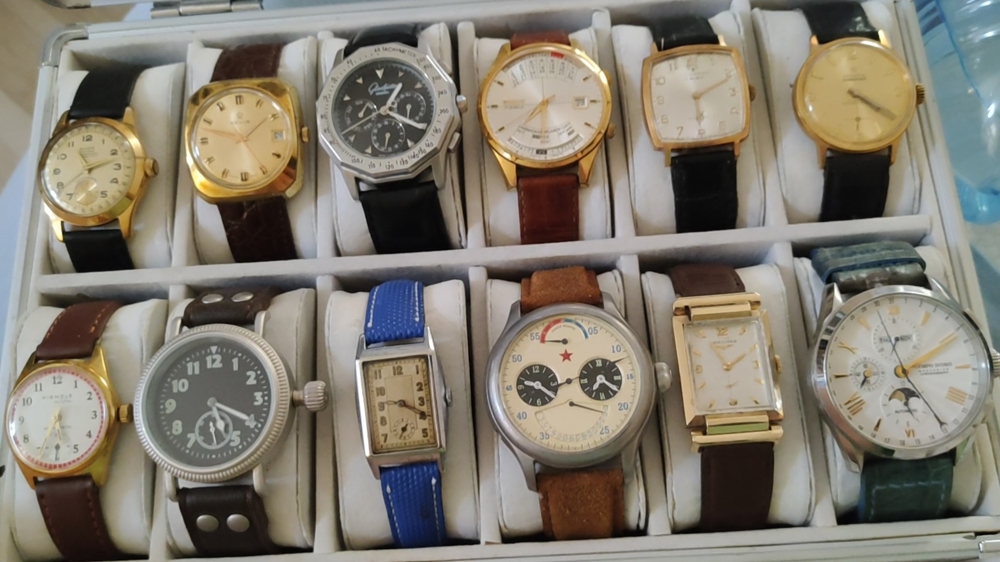 Viele schöne Armband Uhren