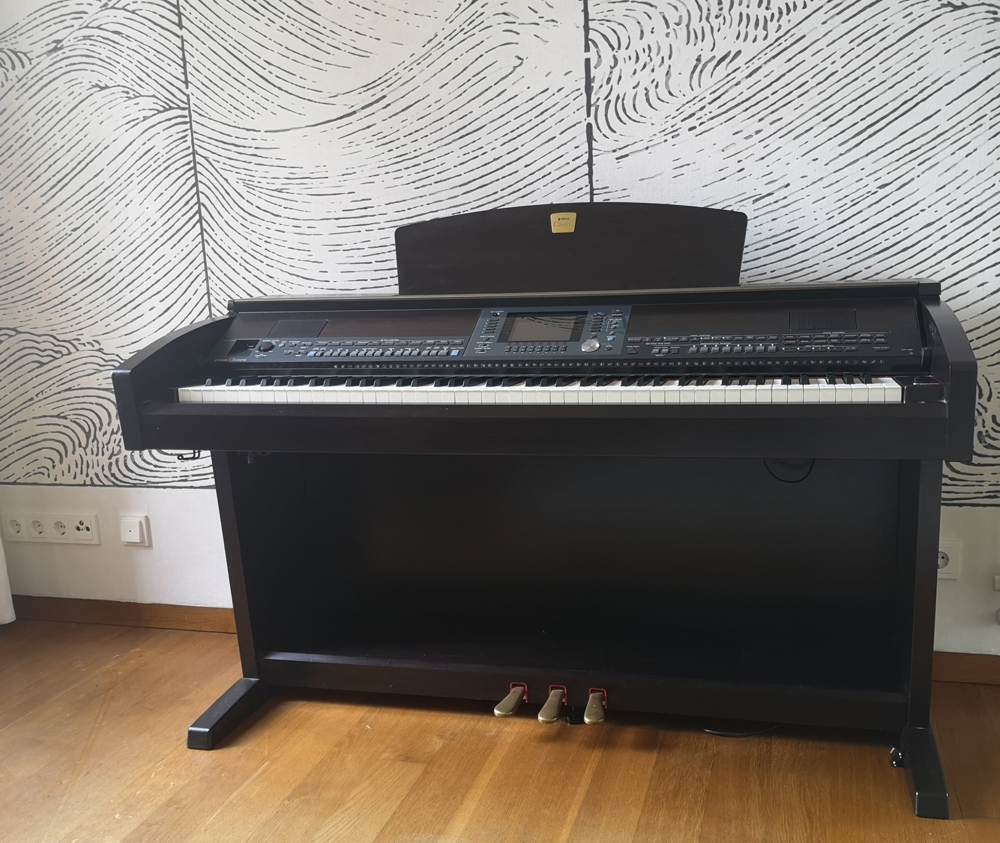Yamaha Clavinova CVP-503R Rhythmuspiano