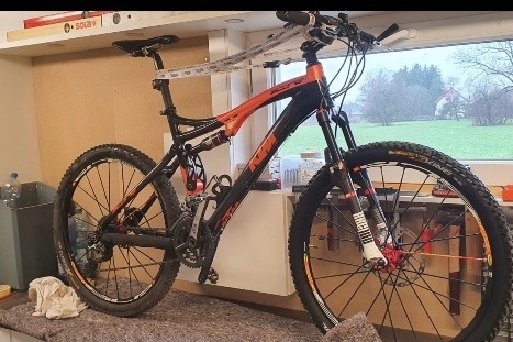 Herren Jugend MTB KTM Carbon Mountainbike