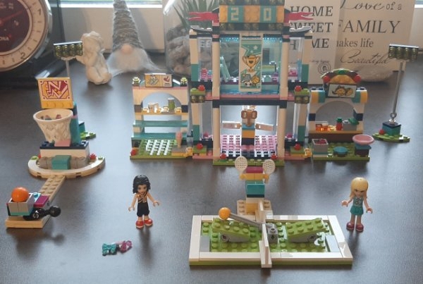 ! Lego Friends Stefanie's Sportstadion..