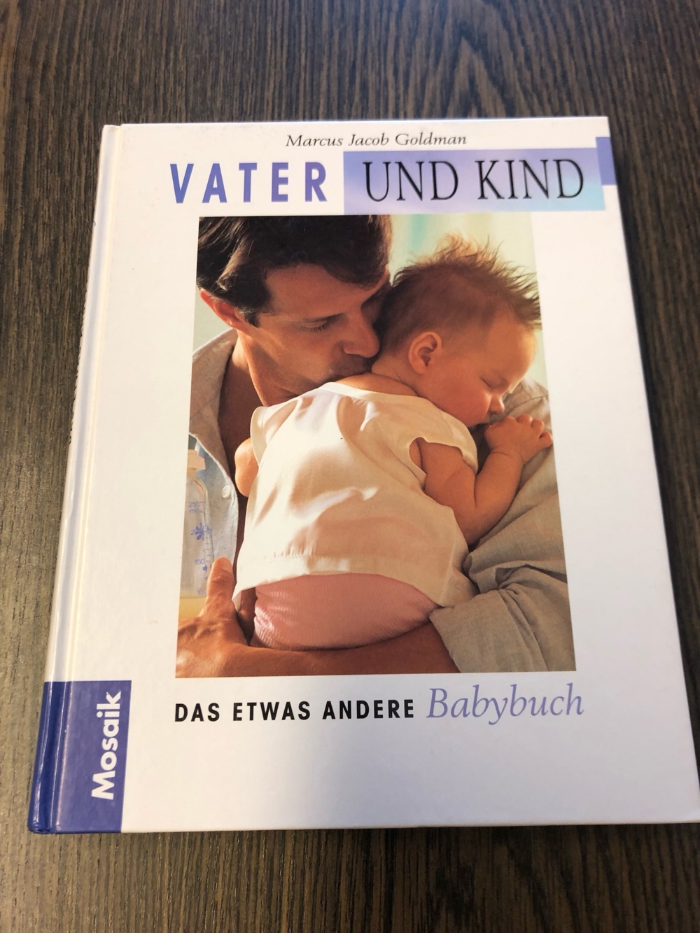 Vater und Kind: Das etwas andere Babybuch