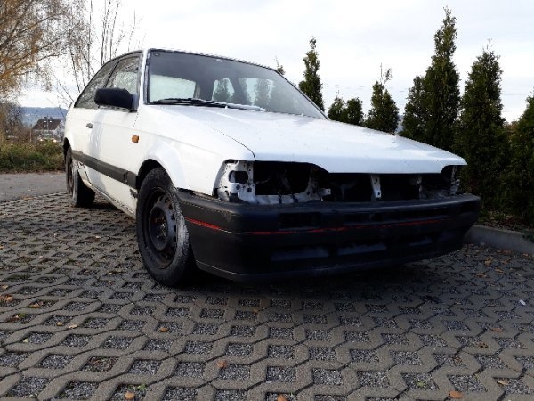 Mazda 323 16V Turbo in Teile