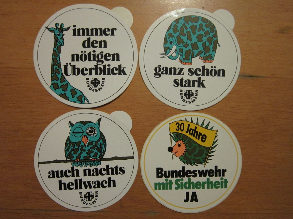 4 Stück Military Sticker - Bundeswehr - Pickerl - Aufkleber - Sammler - Durchmesser:10cm