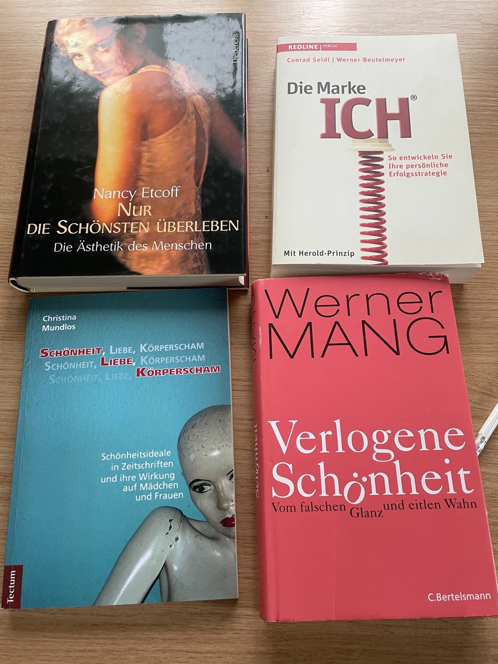 Buch: Nur die schönsten Überleben, Die Marke ich, Schönheit, Liebe Körperscham