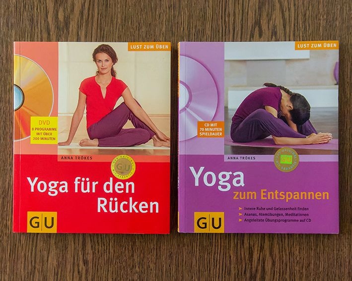 Diverse Yoga u. Pilates Bücher m. DVD bzw. CD