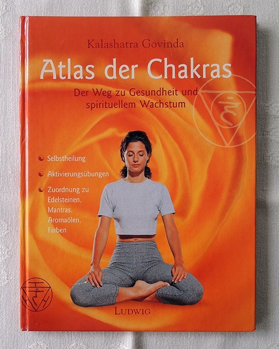 Div. Bücher: Atlas der Chakras: (Rubrik Yoga), Entspannung