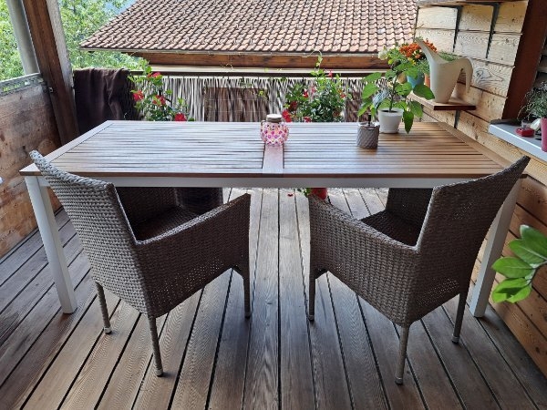 Gartentisch mit 4 Stühlen