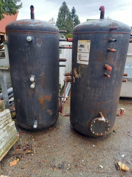 2 Speicher ca. 800 Liter