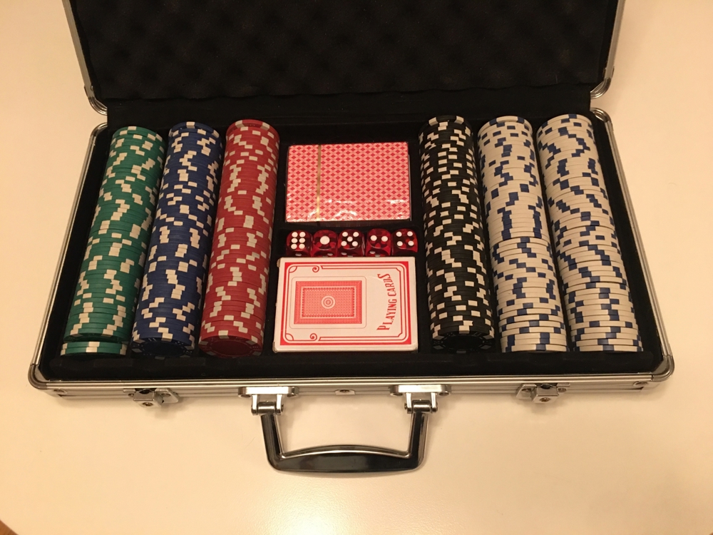 Poker-Set mit 300 Chips