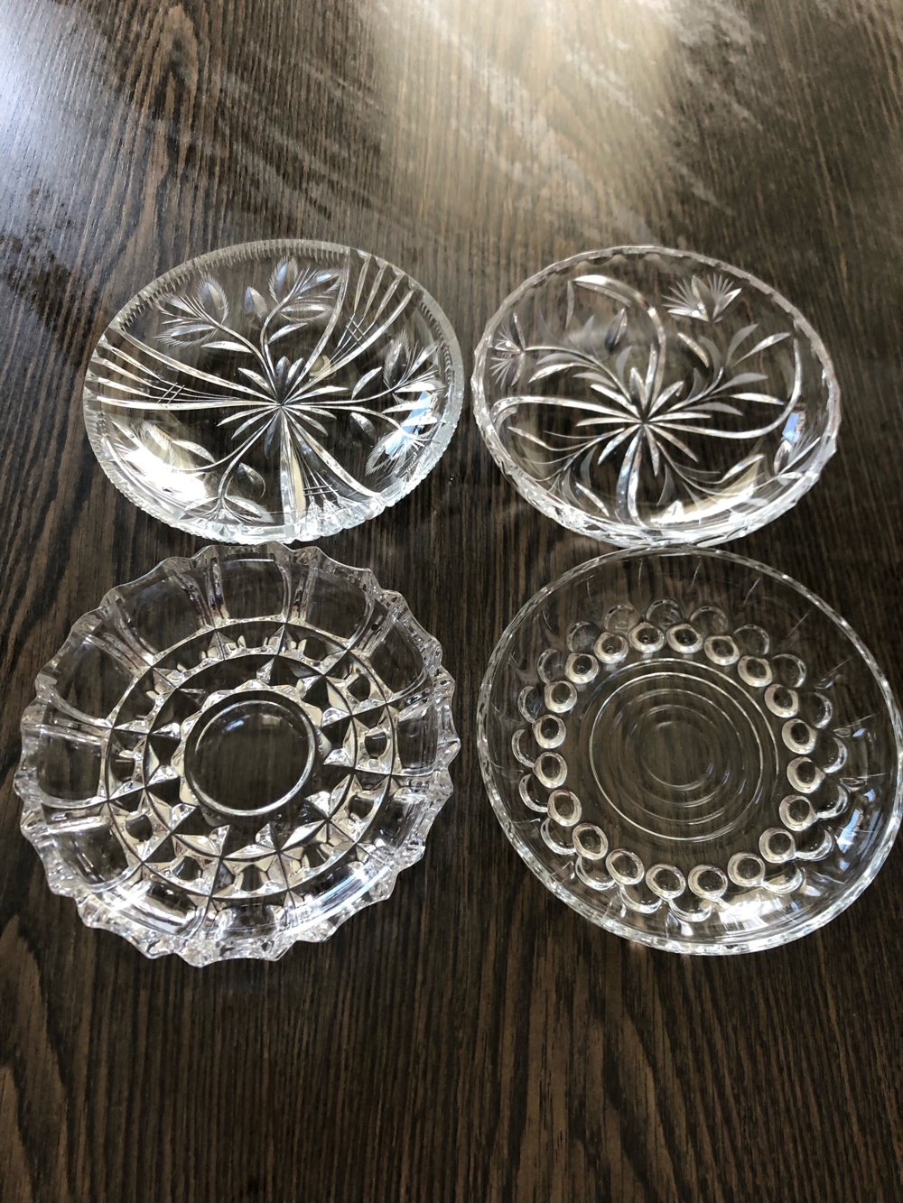 4 schöne Glasteller