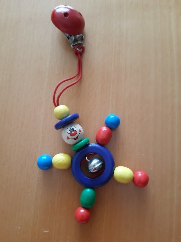 Clown aus Holz mit Clip - Baby