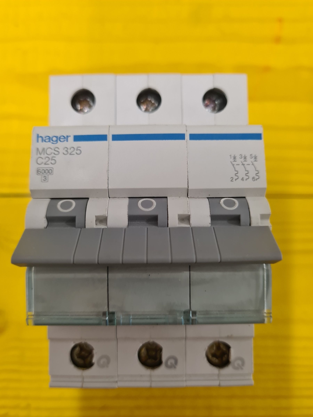 HAGER Leitungsschutzschalter MCS325 3 polig 6kA C-Charakteristik 25A QuickConnect 3 Module