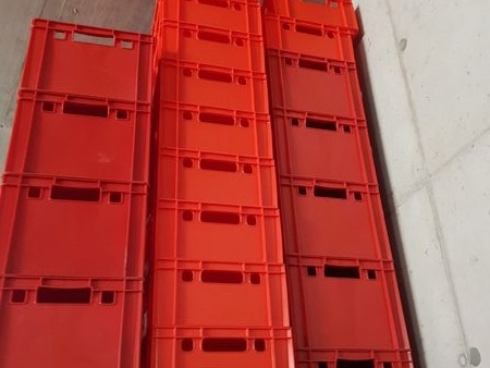 Rote Kisten