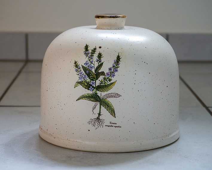 Super Girolle für Käse, m. Keramikhaube, Käseschneider, Käseglocke Supergirolle Servierplatte Platte