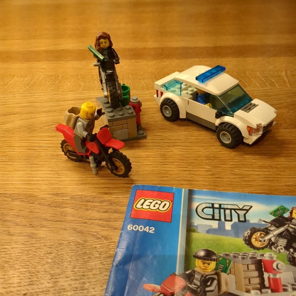 Lego CITY 60042 Polizei Verfolgung