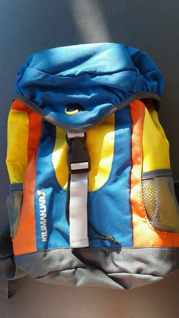 Kinder-Rucksack der Marke Kilimanjaro, tolle Farben, mit Extra-Tasche