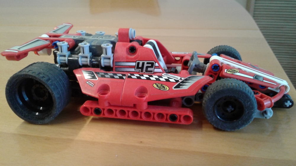 Lego Technic 42011 Cooler Rennwagen mit Rückzugsfunktion; GANZ VOLLSTÄNDIG