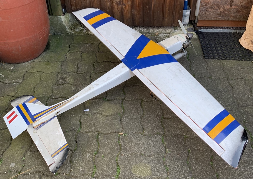 Modellflieger altes Flugzeug für Bastler u. Liebhaber