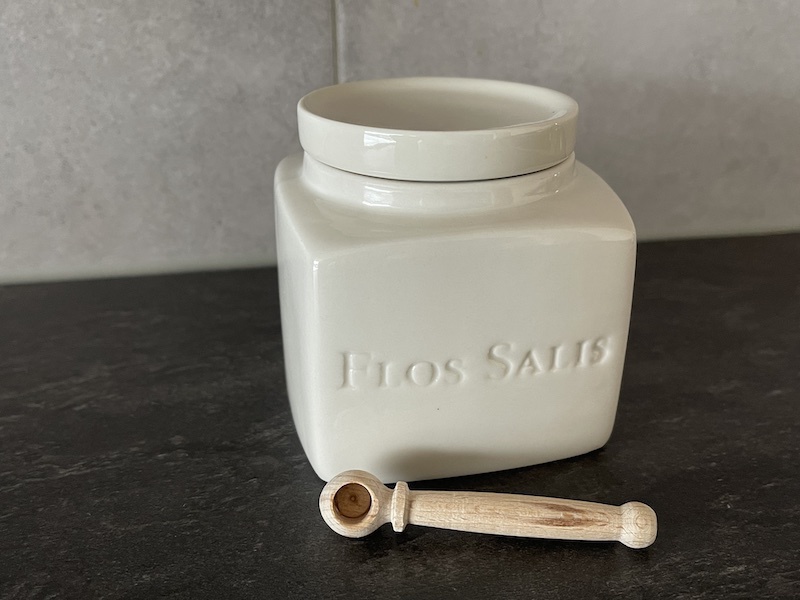 Keramikgefäß für Salz