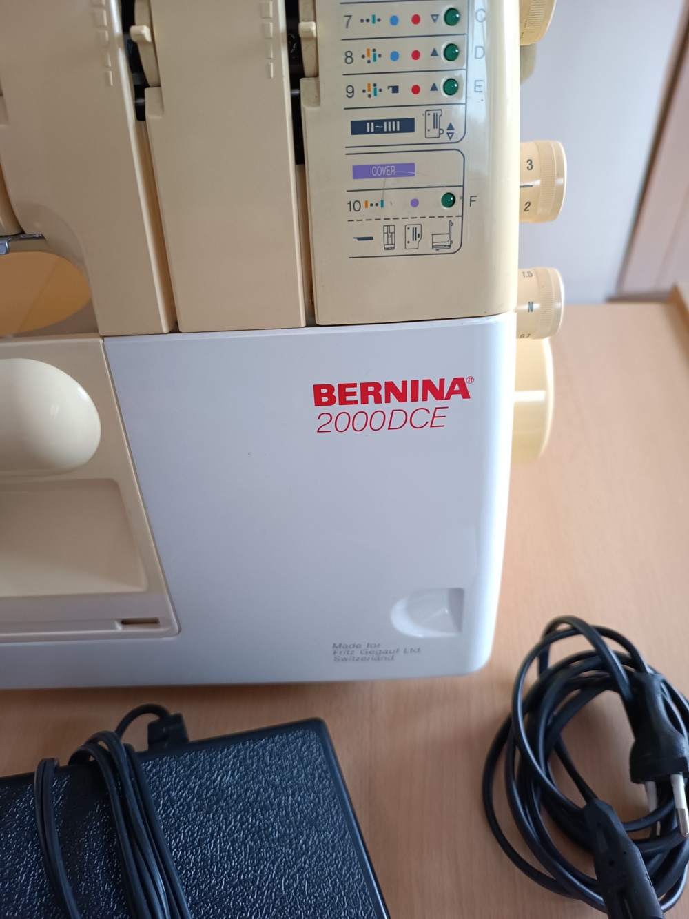 Bernina Overlock 2000 DCE 