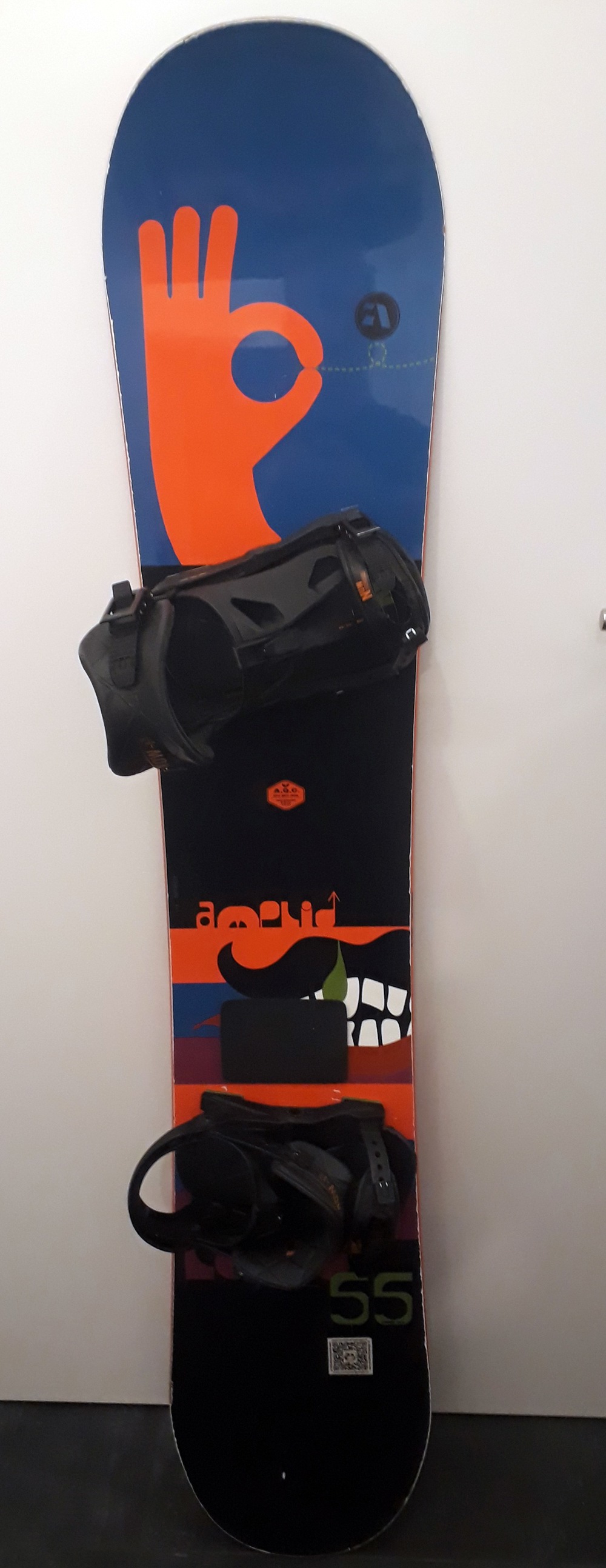 Snowboard der Marke AMPLID, Handmade, inkl Bindung