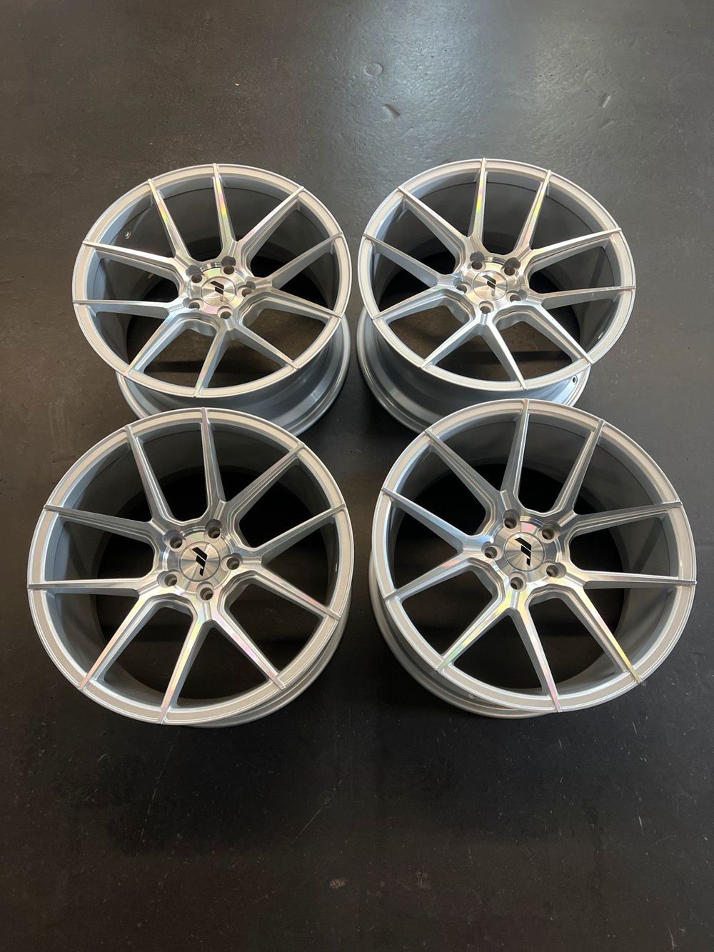 JR30 9,5J x 19 Zoll ET25 5x112 Alufelgen Audi A5 ect. mit Gutachten - Ausstellungsstück JR30 9,5J x 19 Zoll ET25 5x112 Alufelgen Audi A5 ect. mit Gutachten - Ausstellungsstück