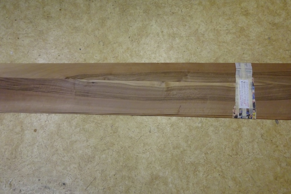 Europäisches Nussfurnier 0,6mm Europäisches Nussfurnier 0,6mm