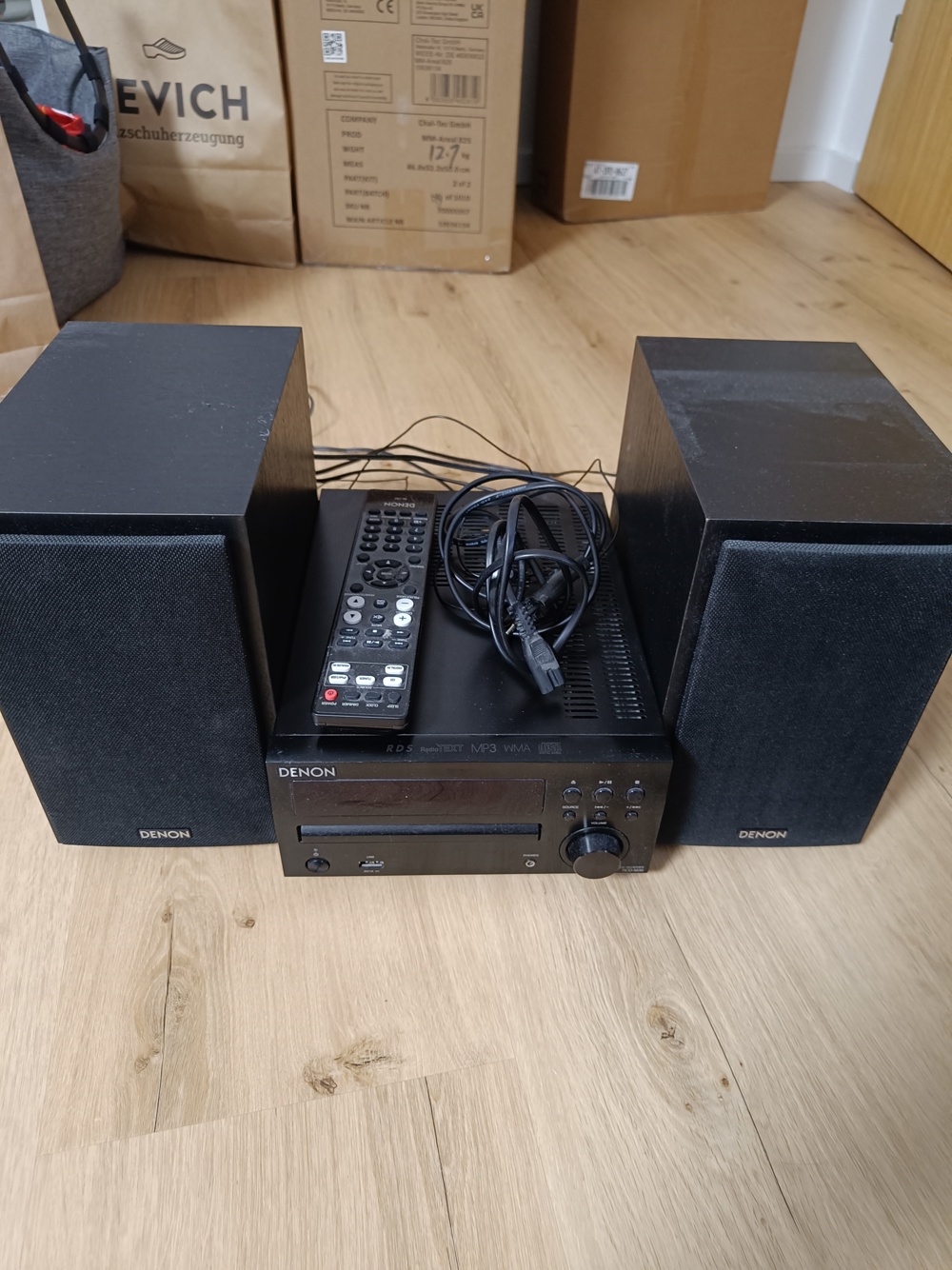 Denon RCD-M39DAB Mini Hifi in schwarz mit Denon SC-M39 Lautsprechern, Kabeln, Fernbedienung