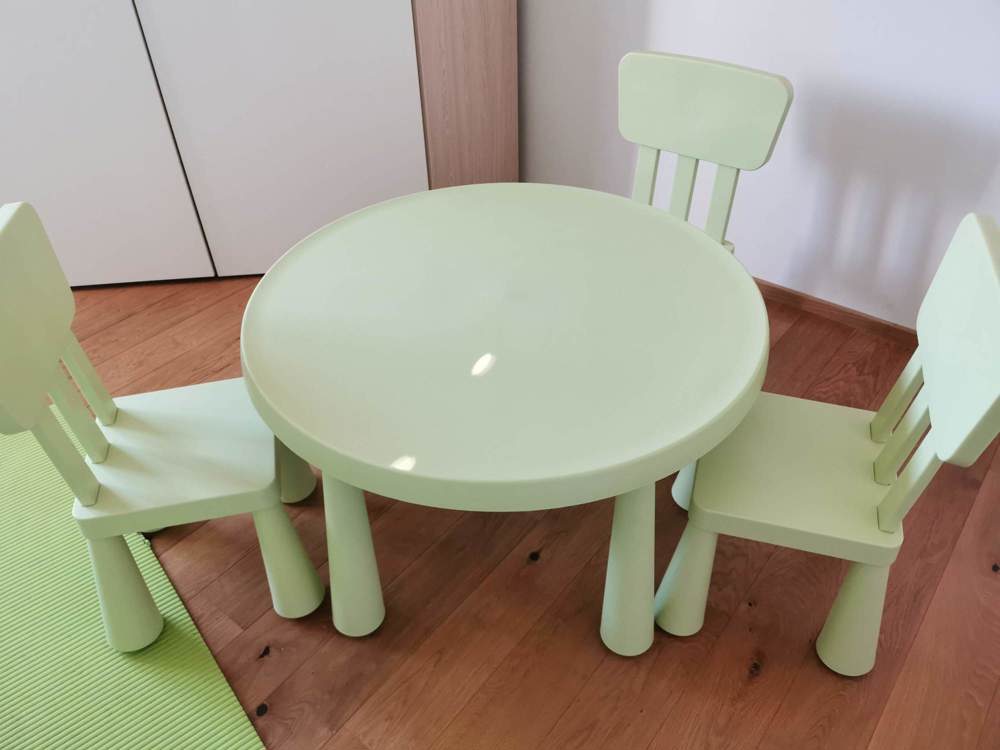 Kindertisch und Kinderstühle - Mammut Ikea
