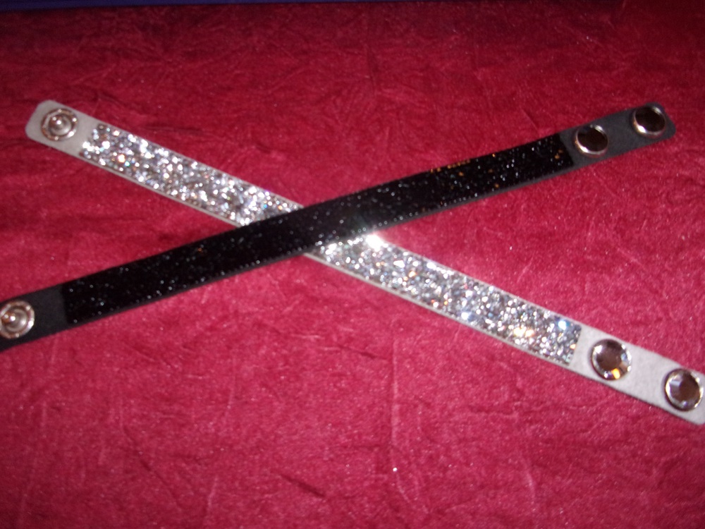  Swarovski Armband in weiß und schwarz