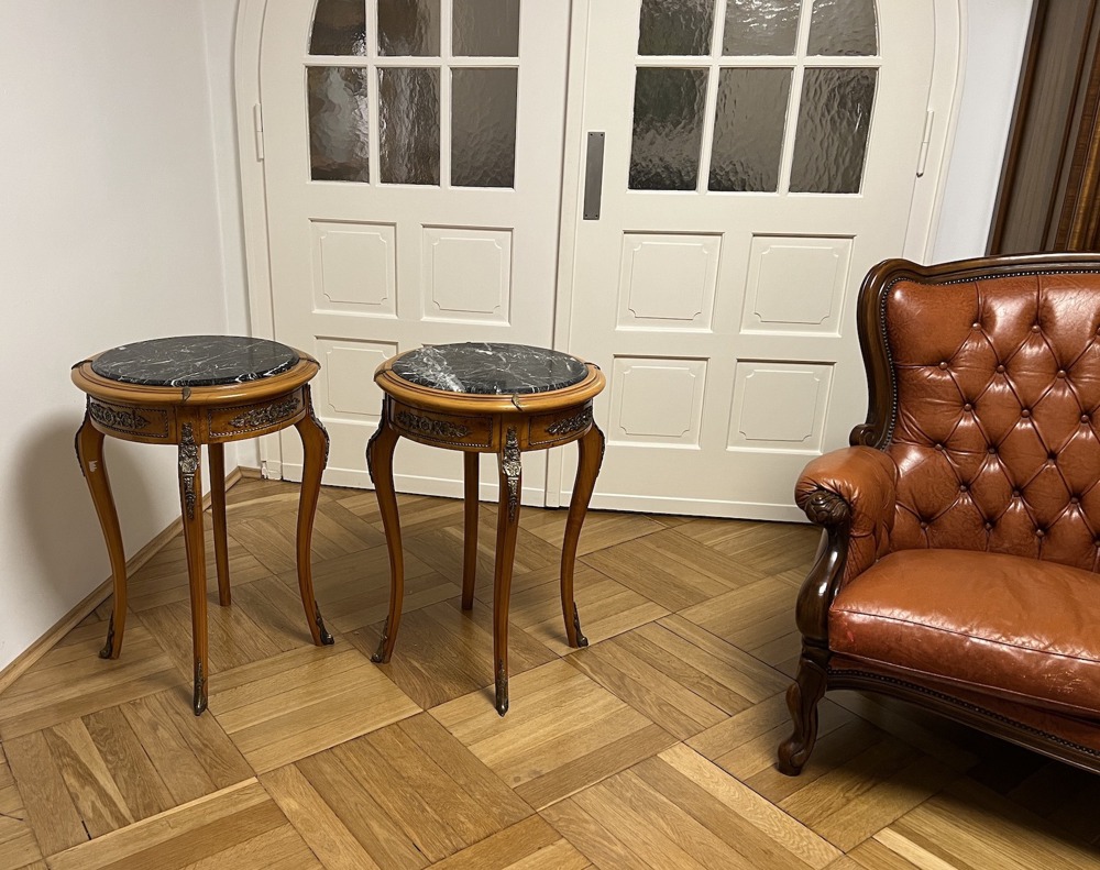 Barock Kommode Tisch Beistelltisch Konsole Barockstil mit Messing und Marmor Louis XV Empire Rokoko