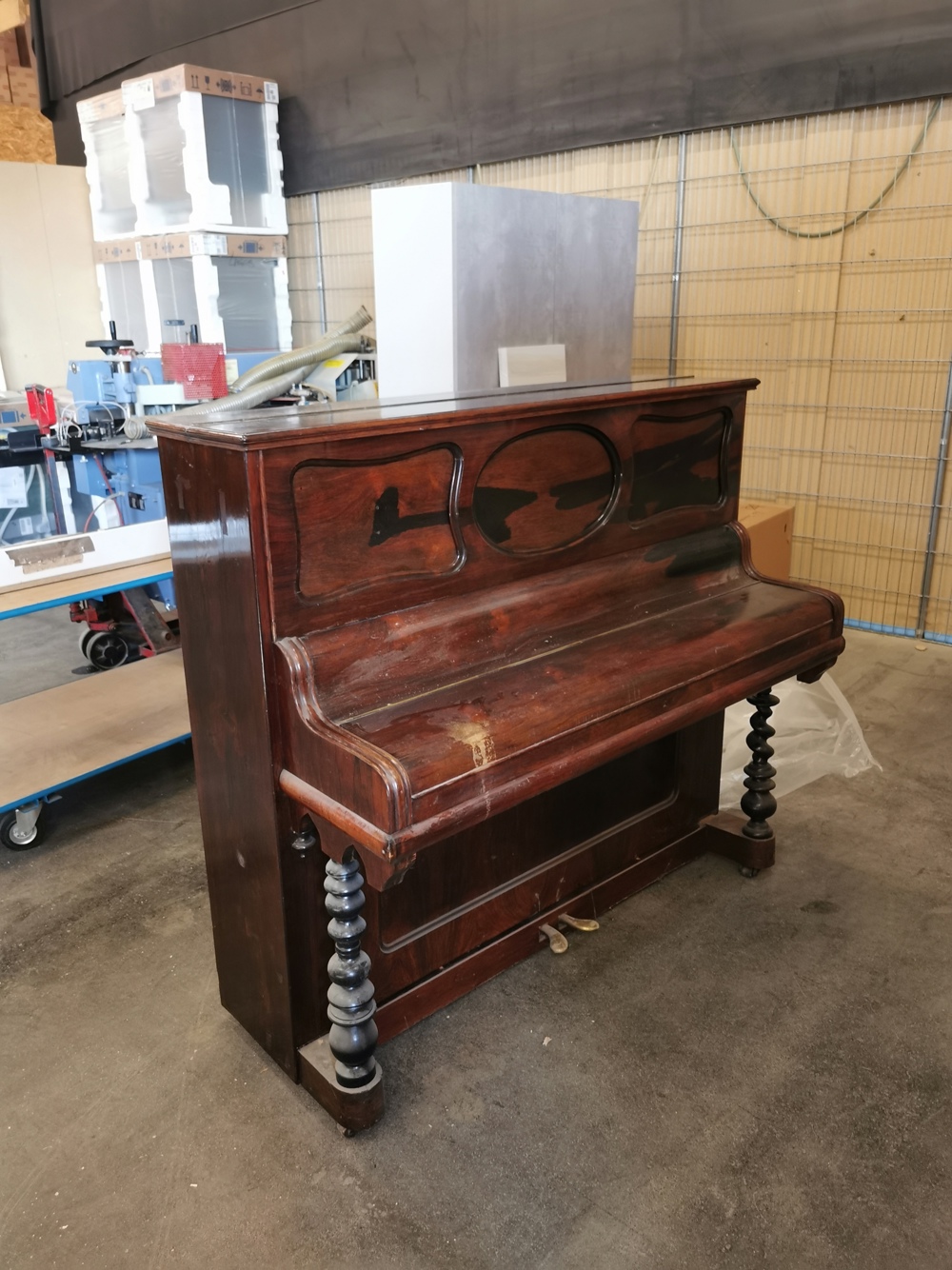 Altes Klavier