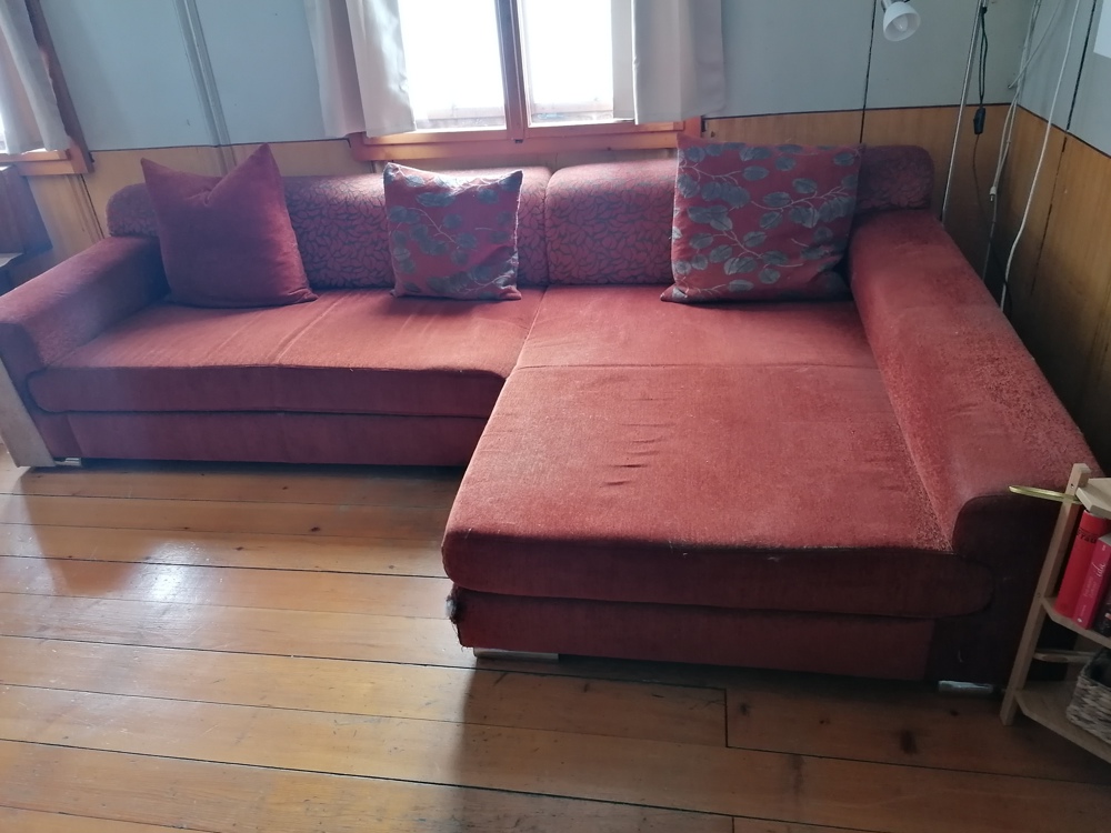 Gut erhaltenes Sofa zu verschenken!! 