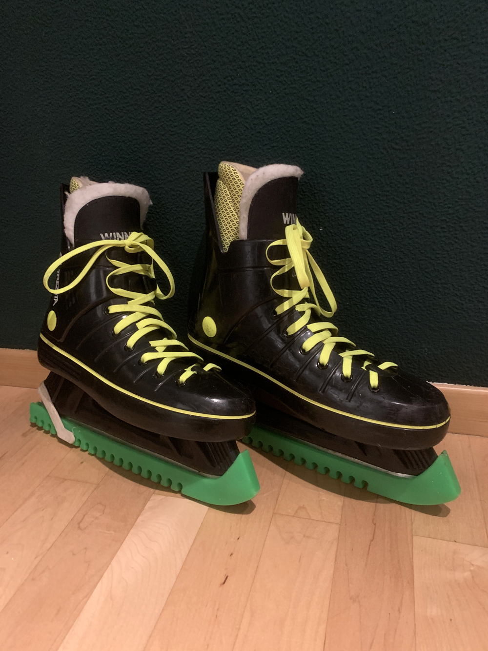 Eislaufschuhe  Eishockey-Schuhe (Größe 44)