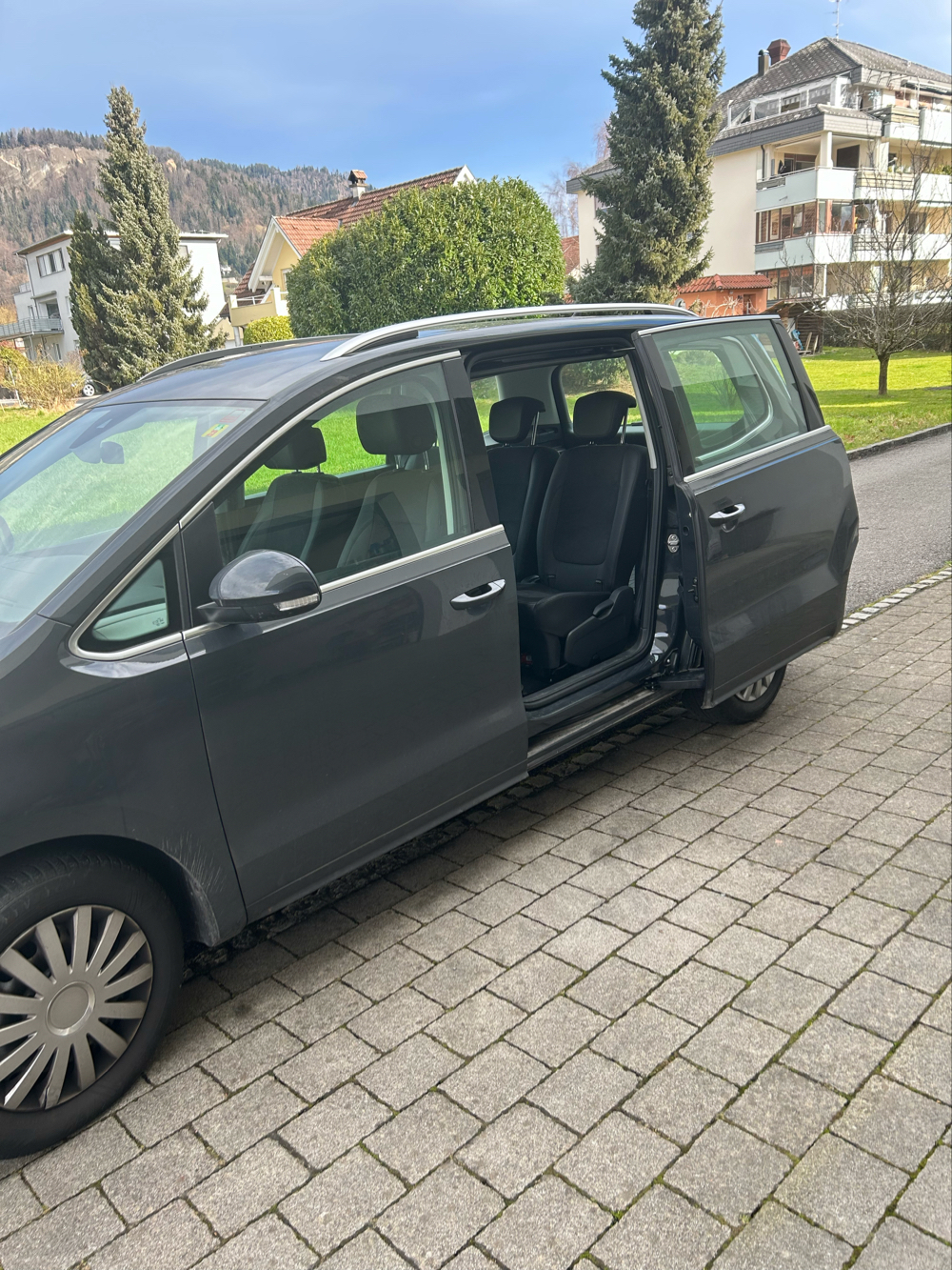 VW Sharan Business+     55.000 KM