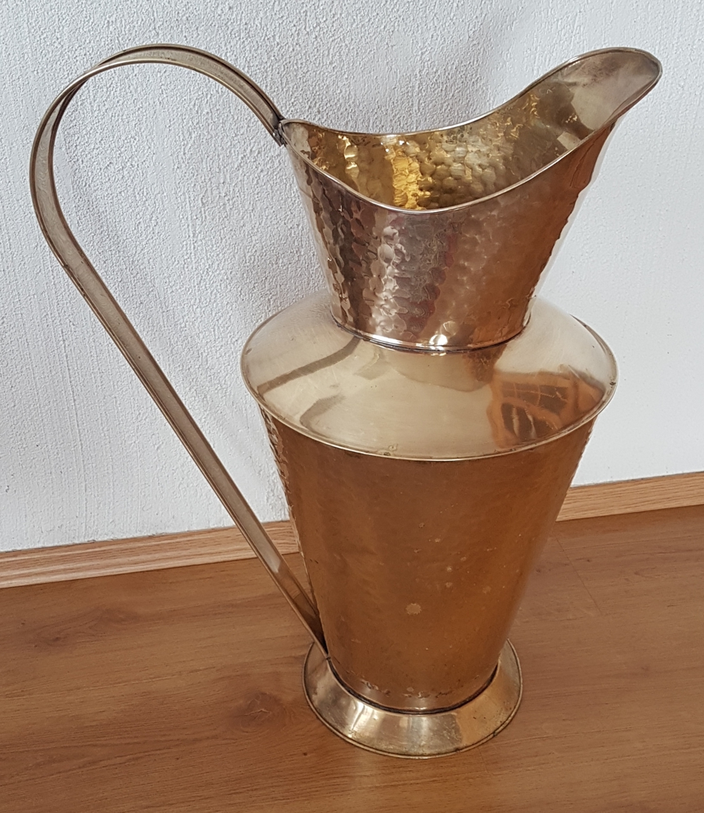 Krug aus Messingblech 62 cm