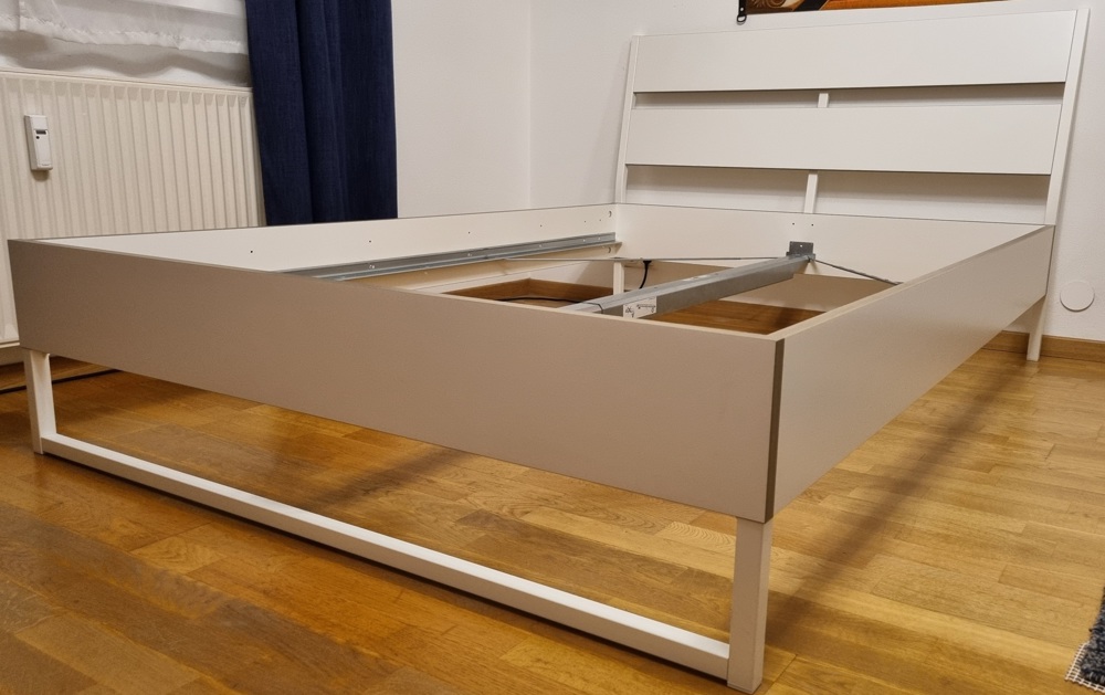 Ikea Tyrasil Bett 140x200 weiss, sehr guter Zustand, ohne Lattenrost