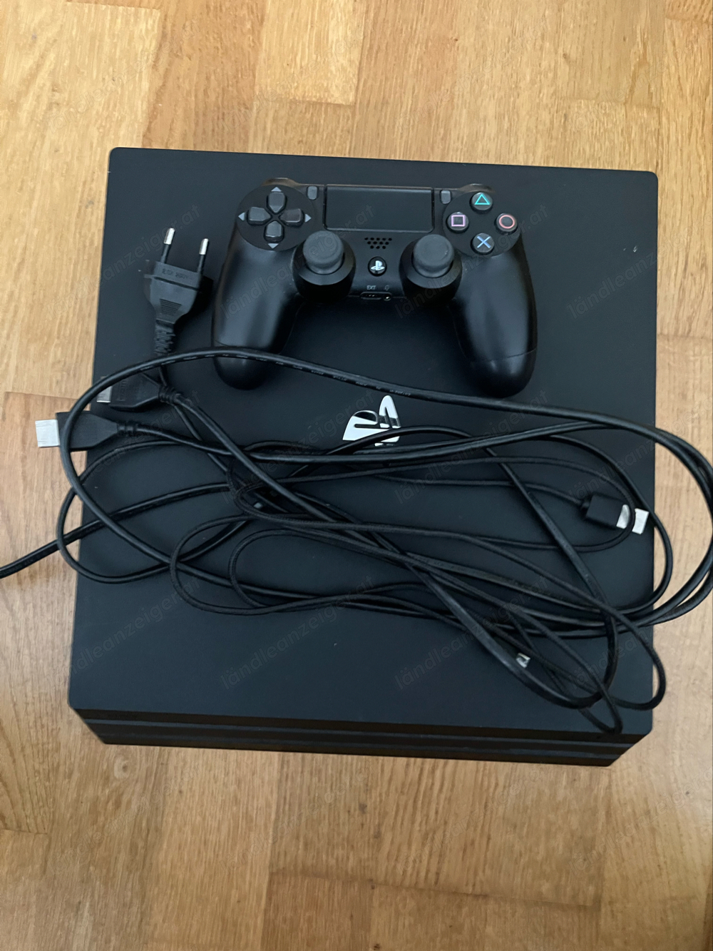 Ps4 pro mit controller
