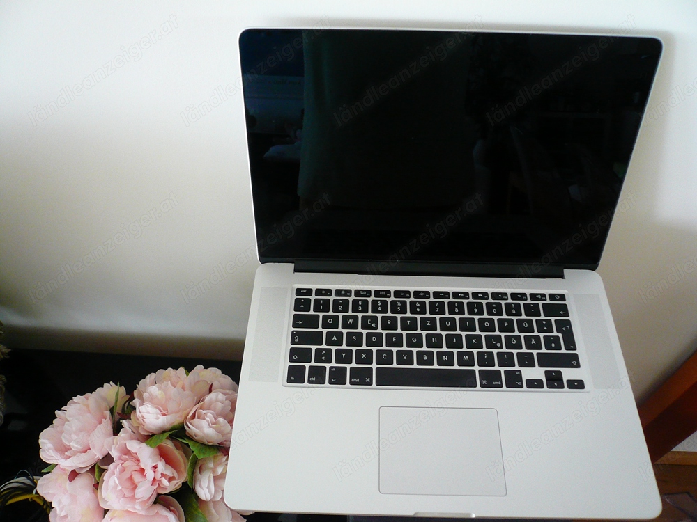 Apple MacBook Pro Retina 15 Zoll Mid 2015 Intel Quad Core i7 2.5 GHz 16GB 512GB SSD
