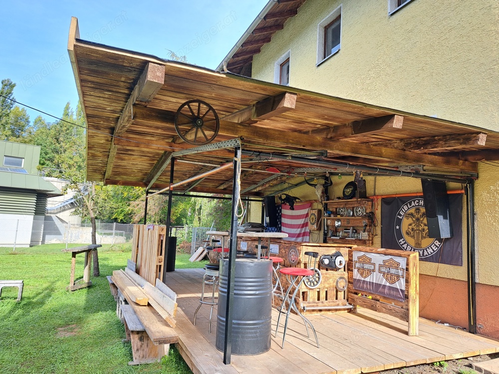 Hütte mit Bar zu verkaufen 