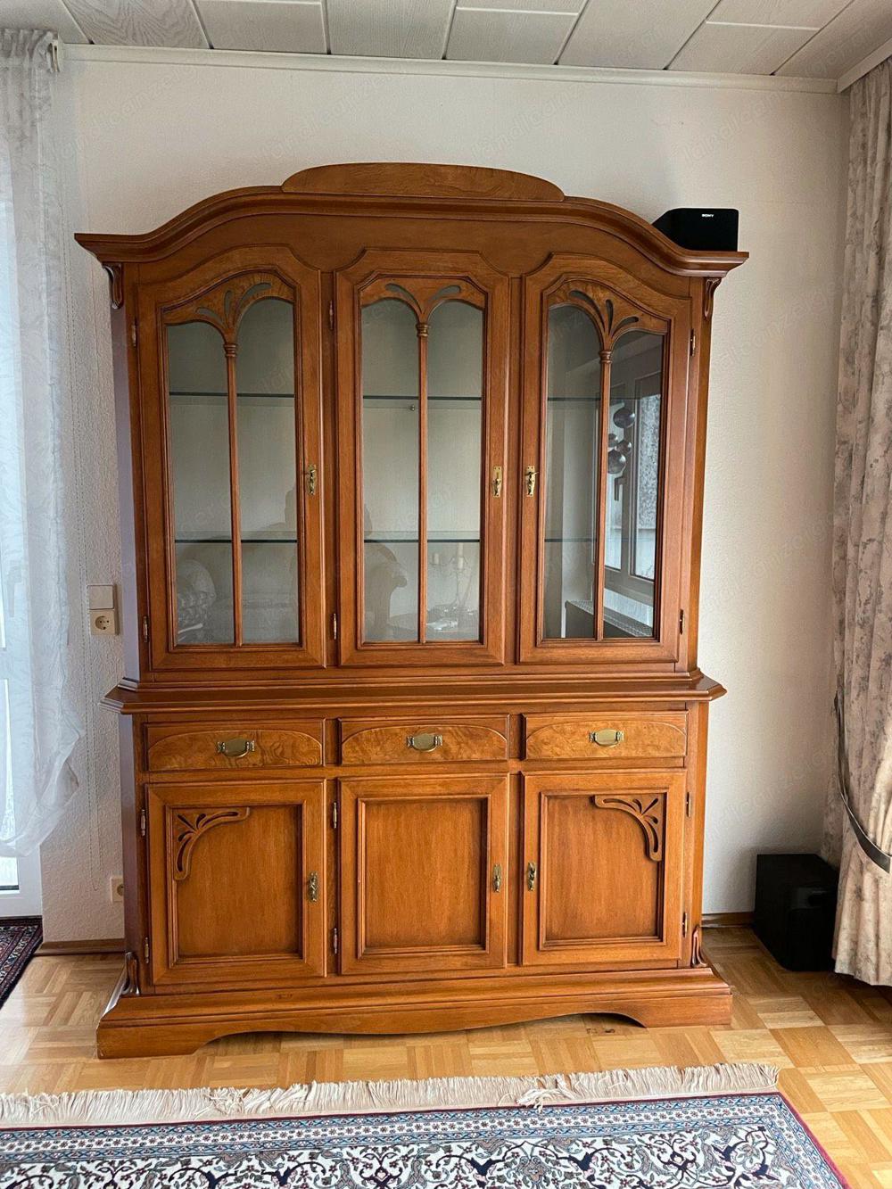 Biedermeier Vitrine SELVA Wohnzimmerschrank Nussbaum Stilmöbel