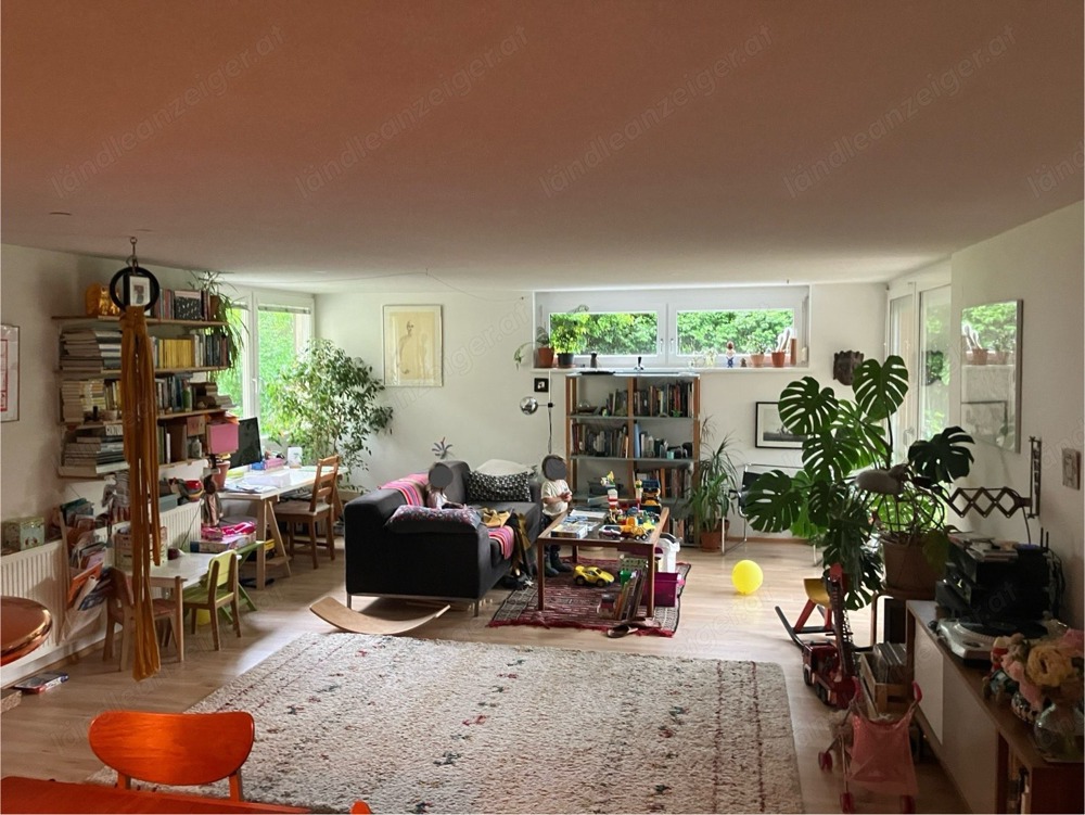 Ruhig gelegene helle 96m  3-Zimmer-Wohnung mit 176m  Privatgarten in zentraler Lage in Dornbirn